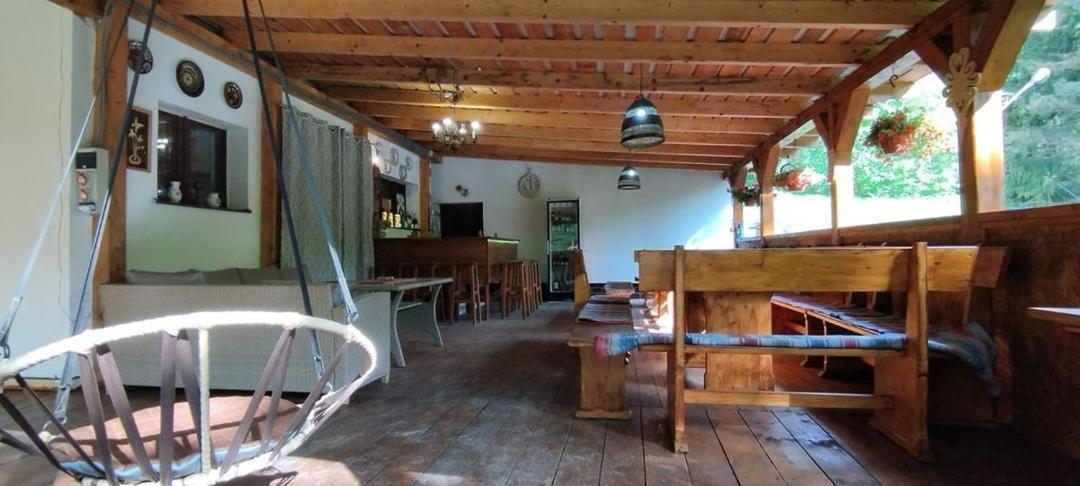 Penzion Zazrifka Zázrivá エクステリア 写真